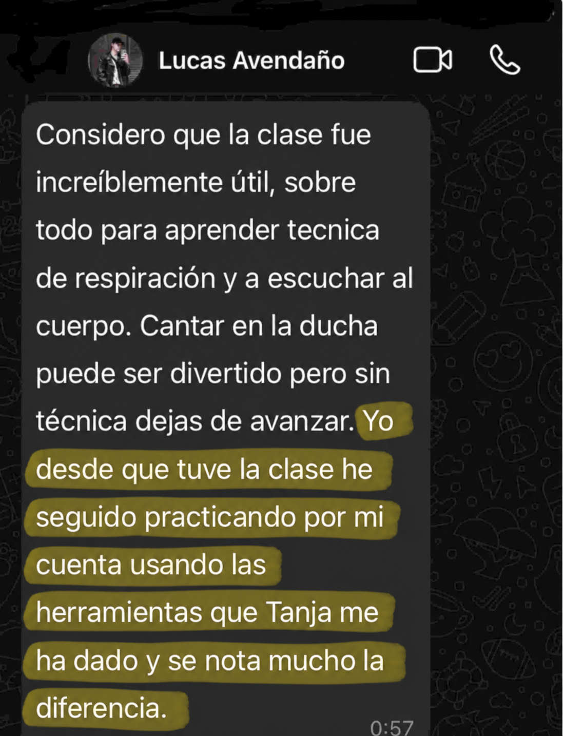 Reseña de Lucas Avendaño